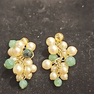 Vintage  earrings  jade and  pearls